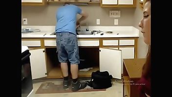 girl seducing plumber