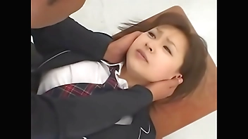 Anyone know her name tell me pls thanks