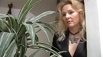 Don't jerks off your cock and fuck your mommy!