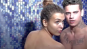 Adám & Melani shower sex part 1 Éden Hotel